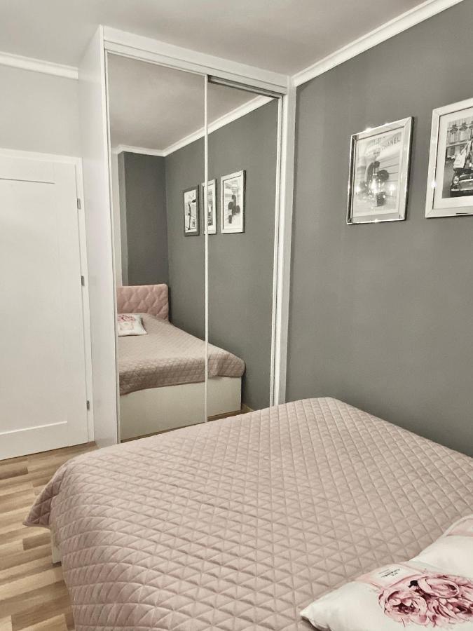 סופוט Glamour Apartment Przy Plazy, Z Parkingiem Prywatnym מראה חיצוני תמונה
