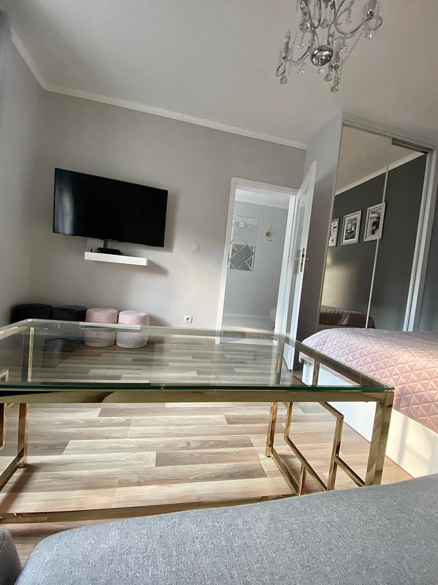 סופוט Glamour Apartment Przy Plazy, Z Parkingiem Prywatnym מראה חיצוני תמונה